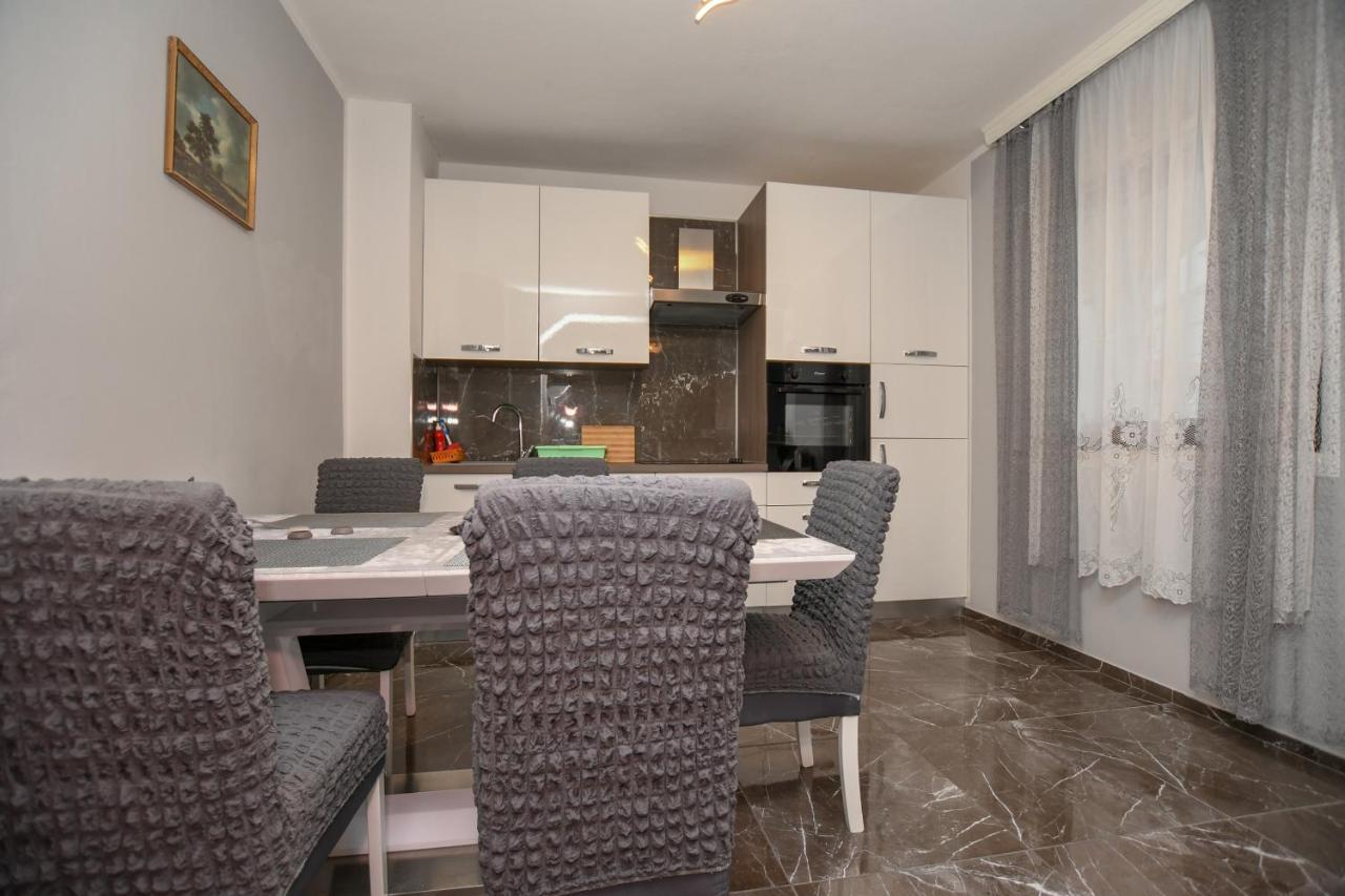 Apartments Katja Porec Exterior photo